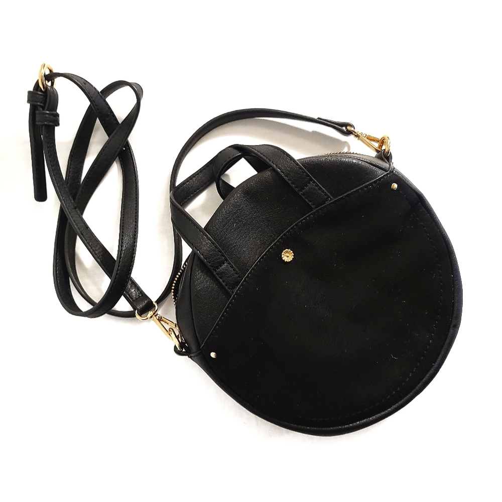 Lauren Conrad black circle crozsbody purse